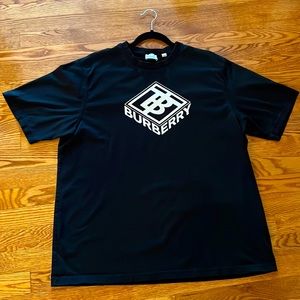 Burberry tee